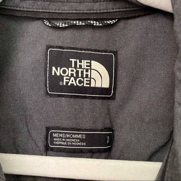 The North Face Weathered Black Short Sleeve Monanock Utility Shirt - Picture 4 of 4